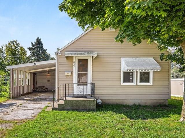 House for sale in Streator, Illinois