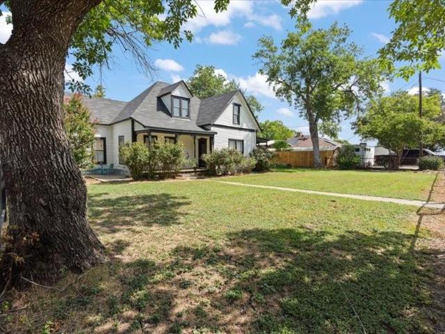 House for sale in Itasca, Texas