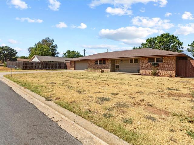 House for sale in Weatherford, Custer County