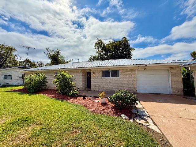 House for sale in West Columbia, Brazoria County