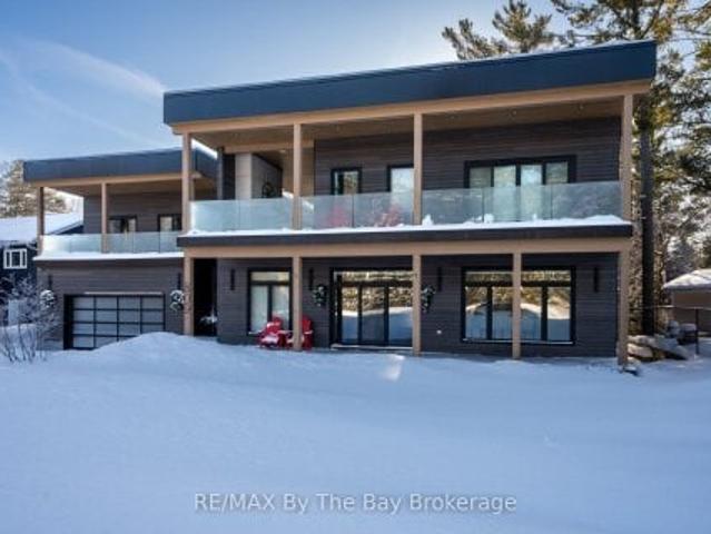 Duplex for sale in Wasaga Beach, Ontario