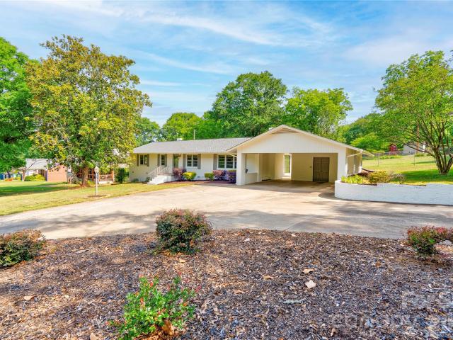 House for sale in Shelby, North Carolina