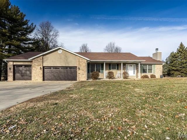 House for sale in Glen Carbon, Illinois