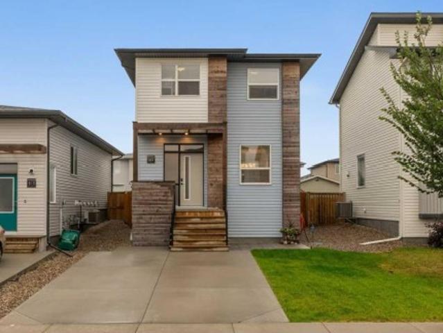 House for sale in Black Wolf, Lethbridge