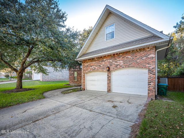 House for sale in Ocean Springs, Jackson County