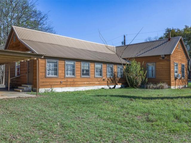House for sale in Lexington, Texas