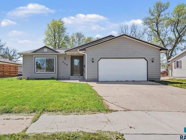 House for sale in Madison, South Dakota