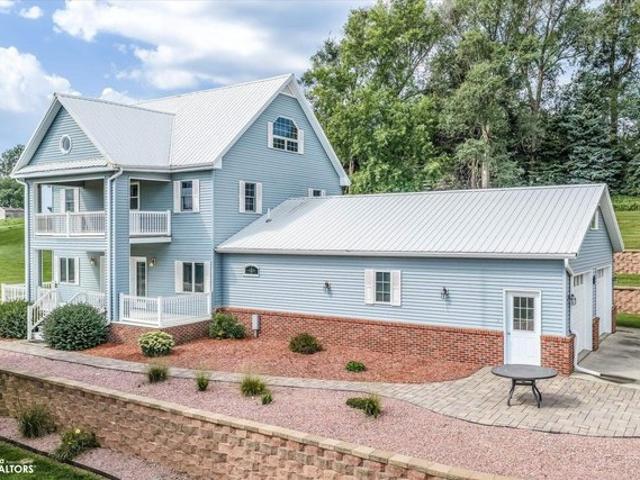 House for sale in Defiance, Iowa