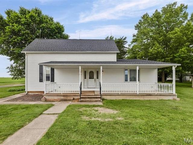 House for sale in Okawville, Illinois