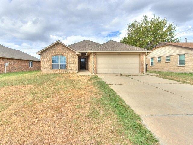 House for sale in Moore, Cleveland County