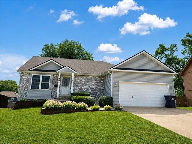 House for sale in Grain Valley, Missouri