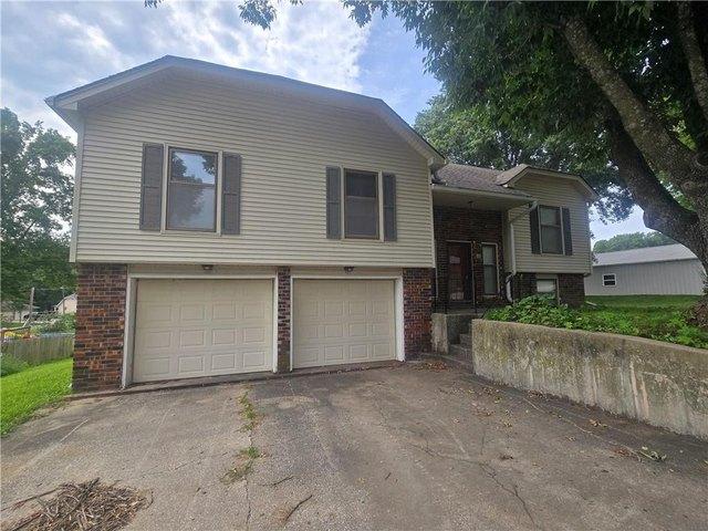 House for sale in Wellington, Missouri