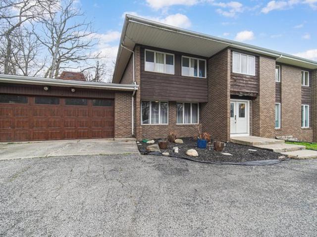 House for sale in Crown Point, Indiana