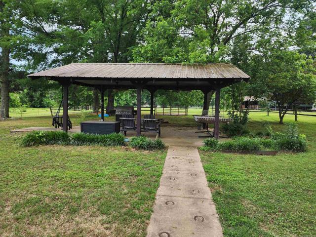 House for sale in Ark