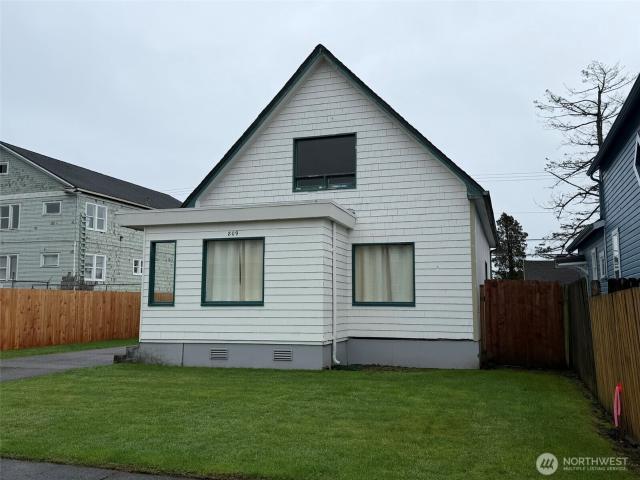 House for sale in Aberdeen, Washington