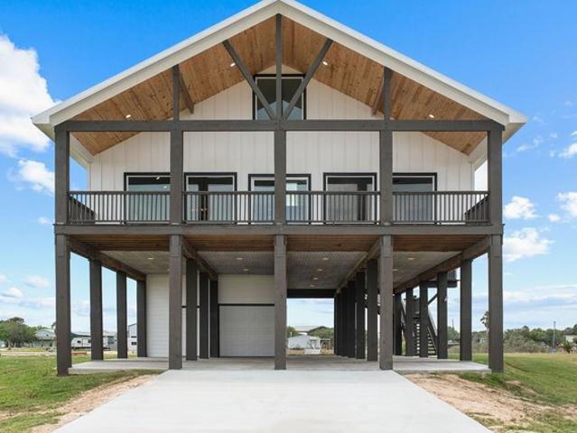 House for sale in Calhoun, Texas