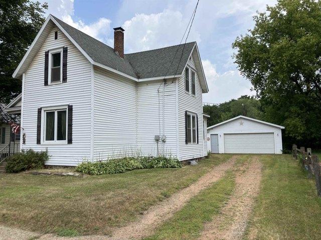 House for sale in Waupaca, Wisconsin