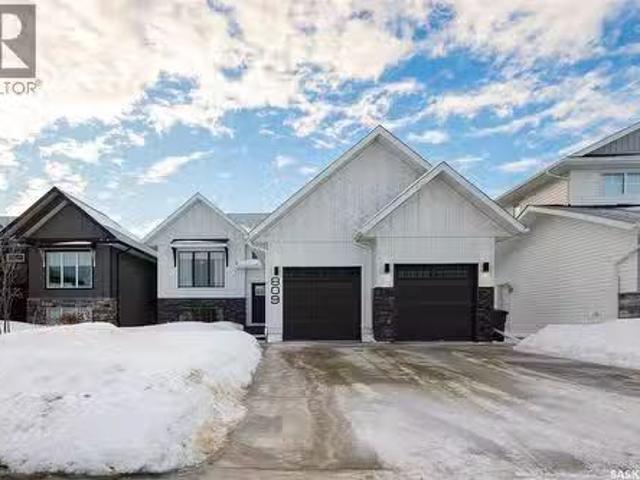 House for sale in Warman, Saskatchewan