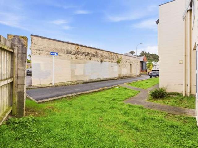 House for sale in Otakou