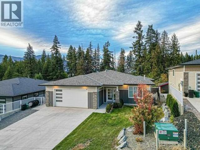 House for sale in Salmon Arm, British Columbia