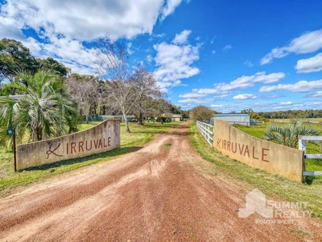 Cottage for sale in Brazier, Western Australia