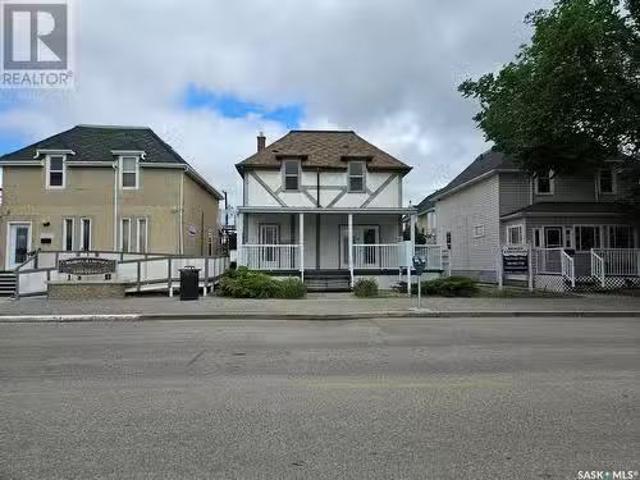 House for sale in Moose Jaw, Saskatchewan