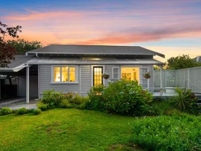 House for sale in Auckland, Oroua County