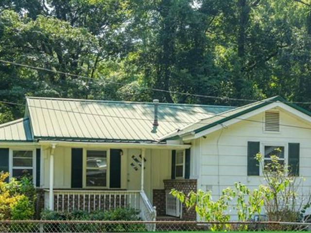 House for sale in Alpine, Alabama