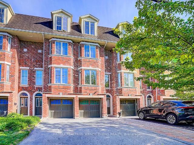 Townhouse for sale in Woburn, Ontario