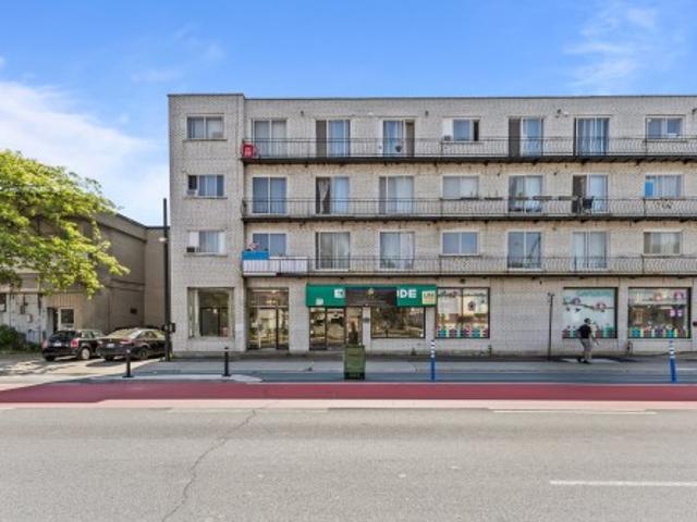 Commercial for rent in St. Leonard's, Quebec
