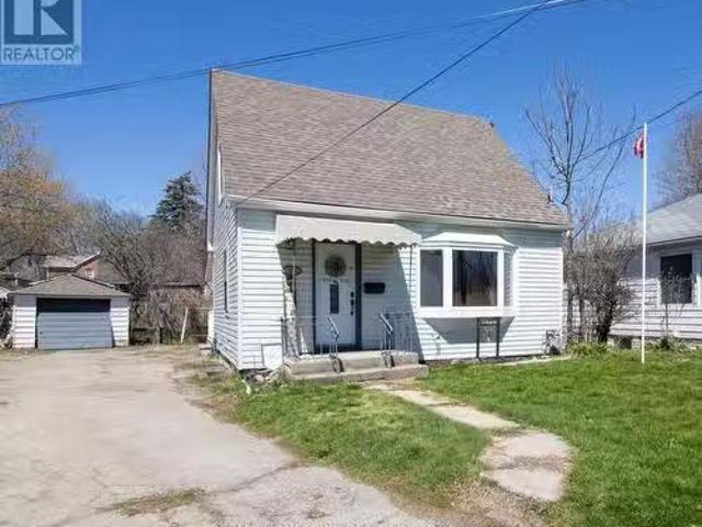 House for sale in Brockville, Ontario