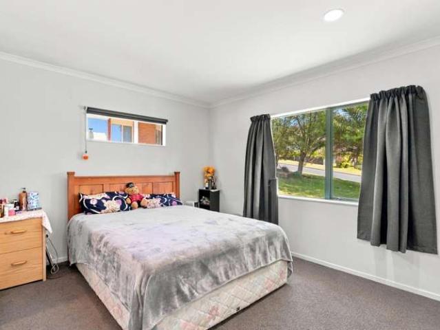 House for sale in Pyes Pa, Greerton