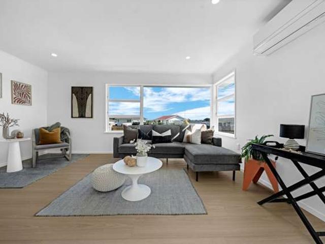 House for sale in Papakura