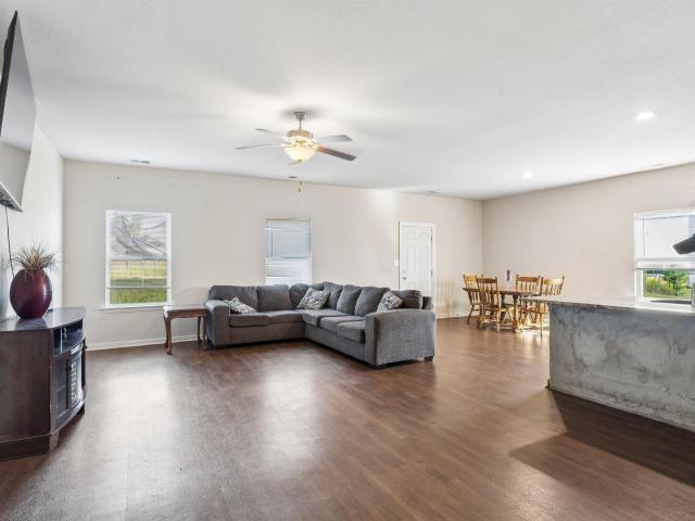 House for sale in Twelve Oaks Subdivision, Odenville