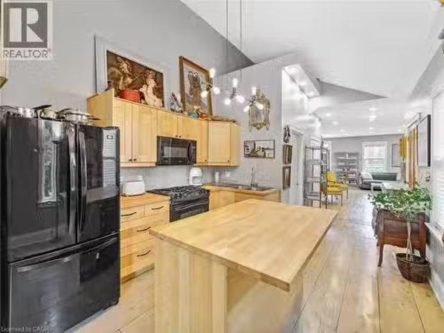 House for sale in Ancaster, Ontario