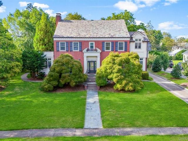 House for sale in New Rochelle, New York