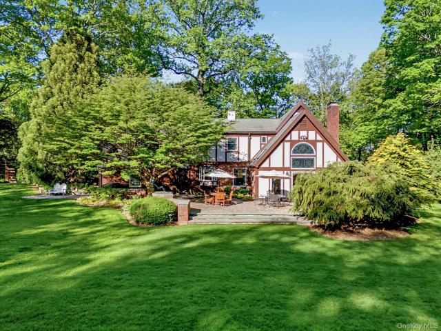 House for sale in Pound Ridge, New York