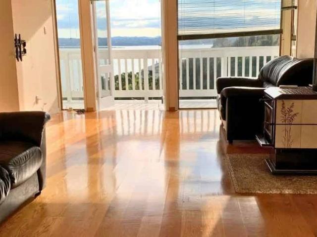 House for rent in Birkdale, Kaipātiki