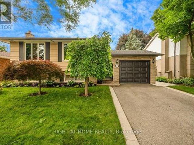 House for sale in Ancaster, Ontario