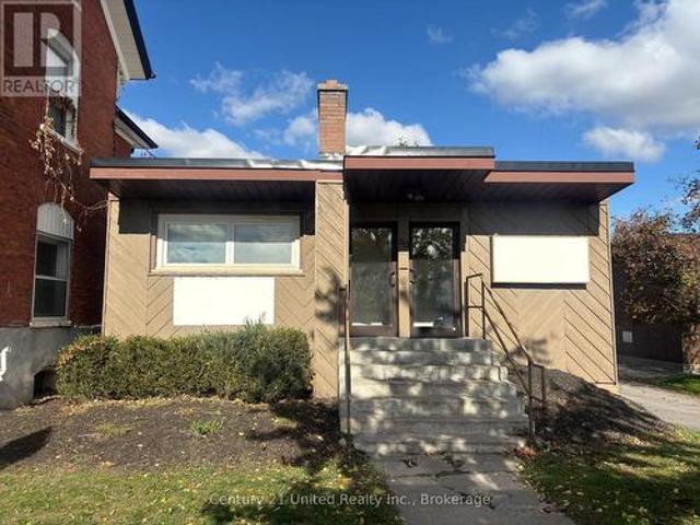 Commercial for rent in Peterborough, Ontario