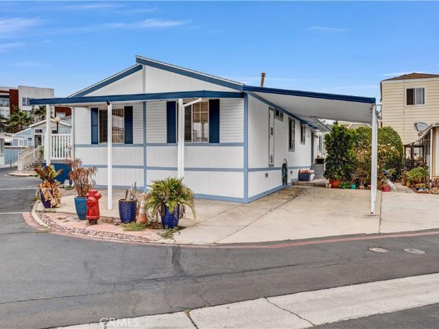 House for sale in Huntington Beach, California