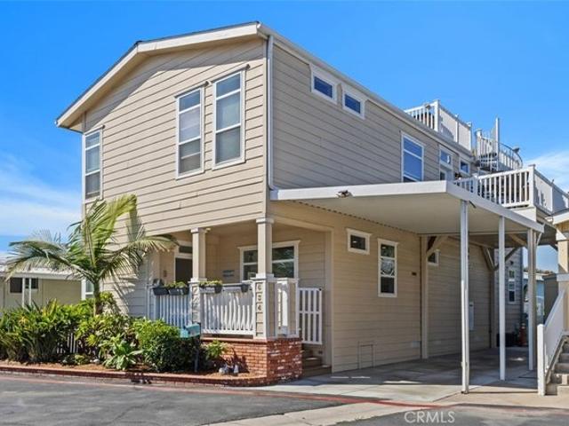 House for sale in Huntington Beach, California