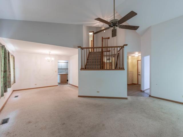 House for sale in South Elgin, Illinois