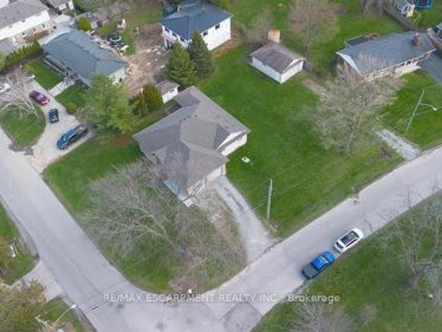 House for sale in Ancaster, Ontario