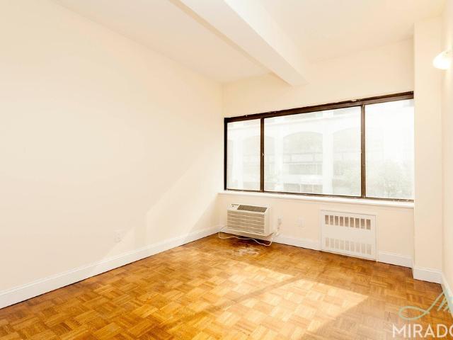 Property for rent in Arverne, New York