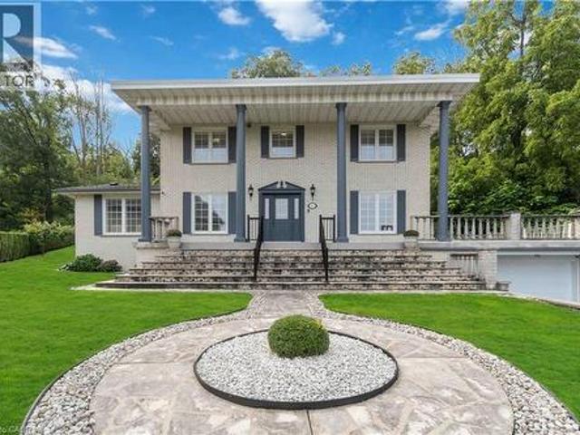 House for sale in Ancaster, Ontario