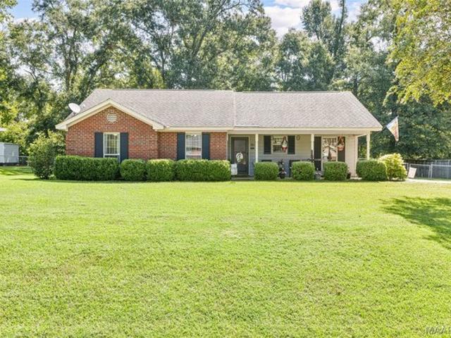 House for sale in Elmore, Alabama