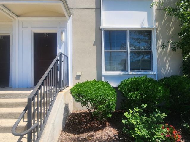Townhouse for rent in Stamford