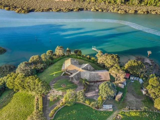 Property for sale in Whangaparaoa, Oroua County