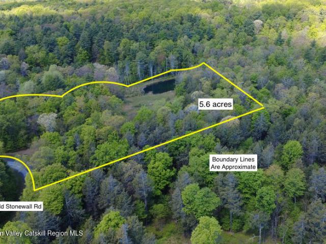 Land for sale in Hannacroix, New York